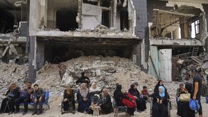 Gaza: गाजा का आखिरी शहर भी अब निशाने पर, दीर अल-बलाह में इजराइली हमला तेज, 65 लोगों की मौत
