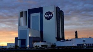 NASA में 20% कर्मचारियों की छंटनी से भूचाल, कई मिशन पर संकट, क्यों छोड़ रहे हैं वैज्ञानिक