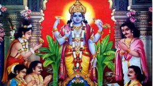 Satyanarayan Vrat 2025: आज है सावन का सत्यनारायण व्रत, जानिए पूजा विधि, महत्व और लाभ