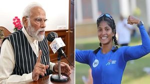 Mann Ki Baat: इतिहास रचने वाली मछुआरे की बेटी को लेकर क्या बोले PM मोदी? रश्मिता साहू ने लहराया देश का तिरंगा 