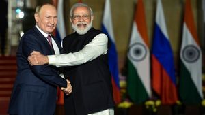 India-Russia ties: ट्रंप की 'टैरिफ हमले' के बीच PM मोदी और पुतिन की फोन पर क्या बातचीत हुई?
