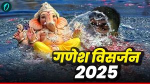Ganesh Visarjan 2025 Muhurat : गणेश विसर्जन आज, जानिए क्या है बप्पा की विदाई का मुहूर्त? 