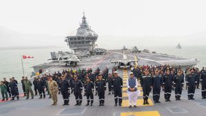 Defence Deal: इंडियन नेवी खरीद रही लेटेस्ट पनडुब्बियां, पाकिस्तान को किस बात का डर?