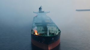 पाकिस्तान के LPG टैंकर पर इजराइल का ड्रोन अटैक, 24 क्रू मेंबर को बंधक बनाया