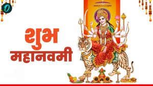 Mahanavami 2025: 'अंबे तू है जगदंबे काली', अपनों को भेजें खास संदेश, दिन बन जाएगा यादगार 