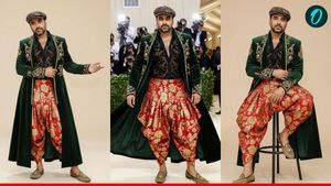 Pankaj Tripathi: कालीन भैया ने पहनी ऐसी ड्रेस, देखकर घूम गया सबका माथा, रणवीर सिंह बोले- गुरु आप तो बिगड़ गए
