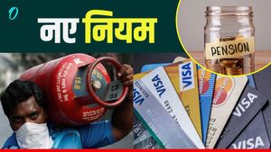  New Rules from 1st December 2025: 'LPG से लेकर  पेंशन तक', आज से बदल गए ये नियम, सीधा पॉकेट पर करेंगे असर 