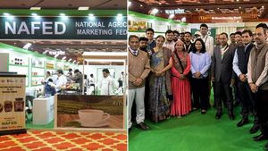 Delhi Trade Fair 2025: नेफेड के पैविलियन में दिखा नवाचार और देसी स्वाद का मेल, किसान समूहों को मिला बड़ा मंच 