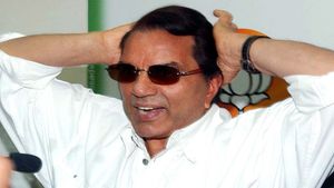Dharmendra के लिए बेशकीमती थी ये चीज, जानें मौत के बाद किसे मिला हीमैन का फेवरेट एसेट?
