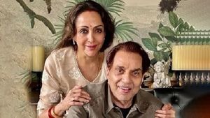 Dharmendra के अंतिम संस्कार पर हेमा मालिनी का शॉकिंग खुलासा, मौत के 7 दिन बाद बताया क्या हुआ था एक्टर के साथ