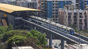 Mumbai Metro News Update: मुंबई मेट्रो-4 प्रोजेक्ट पर लटकी तलवार! 6 स्टेशनों का काम इस वजह से अटका