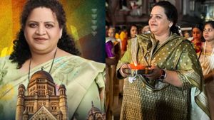 Rakhi Jadhav कौन हैं?  BMC चुनाव से पहले शरद पवार को झटका देकर भाजपा में हुईं शामिल, इनकी कमाई उड़ा देगी होश 