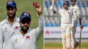 Shams Mulani: इस मुस्लिम क्रिकेटर ने पिच पर नारियल फोड़कर की थी पूजा, अब विजय हजारे में किया दमदार प्रदर्शन 