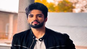 Zeeshan Khan: कभी 'मां' से अफेयर तो कभी करण जौहर ने बेइज्जत कर निकाला शो से, जुड़े हैं ये सारे विवाद