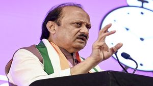 Ajit Pawar News: राजनीति के थे धुरंधर खिलाड़ी, इन 5 फैसलों ने बदले महाराष्ट्र के सियासी समीकरण