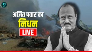 Ajit Pawar Plane Crash : अजित पवार की मौत पर ओछी राजनीति गलत',भड़के फडणवीस
