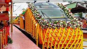 Indian Railways: बिहार को मिलेगी 5 नई अमृत भारत ट्रेनों की सौगात, चेक करें अपने शहर का स्टॉपेज और किराया