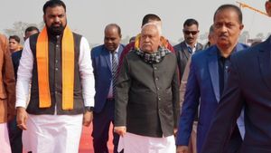 Bihar News: बिहार में बड़ा घोटाला, सरकारी खजाने से 69 लाख पार, ऑपरेटर के नाम पर अधिकारियों ने खेली बड़ी चाल?