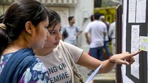 UP Assistant Professor Exam Cancelled: यूपी असिस्टेंट प्रोफेसर एग्जाम रद्द, जांच में चौंकाने वाला खुलासा