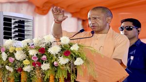 UP News: योगी मॉडल का कमाल, 23 लाख से अधिक महिलाओं को मिला रोजगार, गांवों में रुका पलायन