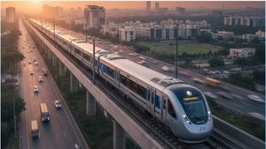 Delhi Rapid Rail: गुरुग्राम से नोएडा का सफर सिर्फ 38 मिनट में! रैपिड रेल कॉरिडोर से कैसे बदलेगी NCR की तस्वीर?