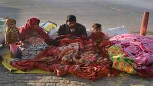 Rajasthan Weather Update: कड़ाके की ठंड और घने कोहरे का डबल अटैक, इन जिलों में माइनस में पहुंचा पारा