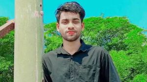 बांग्लादेश में एक और हिंदू युवक की पीट-पीटकर, चाकू घोंप कर की गई हत्‍या, जानें कौन था ये शख्‍स  
