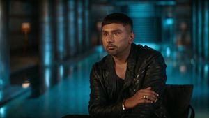 सरेआम 'गंदी' बात कहने पर Honey Singh ने जोड़े हाथ-मांगी माफी, बोले- जुबान पर काबू रखूंगा, वीडियो हुआ वायरल