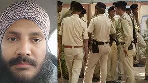 Kashipur के किसान ने की आत्महत्या, CM ने दिए मजिस्ट्रेट जांच के आदेश, पूरी चौकी लाइन हाजिर, SO और SI सस्पेंड 
