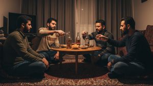 Liquor In Iran: ईरान में शराब परोसने के अजीब हैं नियम, टूरिस्ट के लिए कड़े कानून, लोकल ऐसे कर लेते हैं इंतजाम