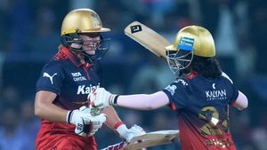 WPL 2026 के पहले मैच में ही Nadine de Klerk का धमाका, पेरी और दीप्ति को पीछे छोड़ रचा इतिहास 