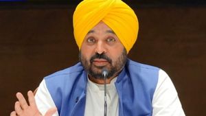 Punjab Investment: पंजाब में 1000 करोड़ का बड़ा निवेश, मंत्री संजीव अरोड़ा ने किया बड़ा ऐलान