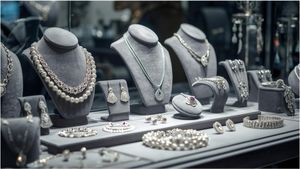 Silver Price Today: चांदी ने बनाई ऊंची उड़ान, 3.25 लाख के पार, जानिए आज 20 जनवरी 2026 का लेटेस्ट रेट