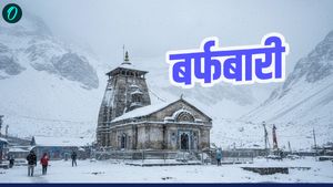 Snowfall in Uttarakhand  बदला मौसम, देहरादून में झमाझम बारिश, केदारनाथ समेत ऊंचाई वाले इलाकों में बर्फबारी