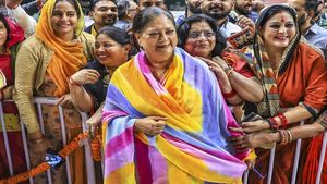 Vasundhara Raje Net Worth: 40000 करोड़ के संपत्ति विवाद में नया मोड़, कितनी संपत्ति की मालकिन हैं 'महारानी'