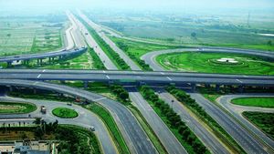 Yamuna Pushta Road Project: नोएडा में एक और एक्सप्रेसवे! यमुना पुश्ता रोड प्रोजेक्ट से किसे मिलेगा फायदा?