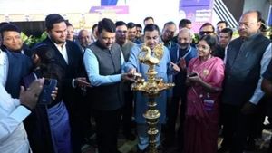 विदर्भ की किस्मत बदलने उतरा Adani, ₹70,000 करोड़ का कर रहा निवेश, ऊर्जा, उद्योग और रोजगार को मिलेगी नई ताकत 