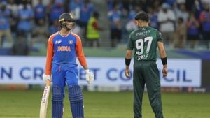 IND vs PAK: भारत-पाकिस्तान के मैच से कुछ घंटे पहले ट्रेनिंग सेशन पर बड़ा अपडेट! ICC के नए प्लान ने चौंकाया!