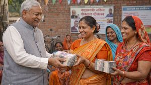 Bihar Mukhyamantri Mahila Rojgar Yojana: 2 लाख रुपये कब और कैसे मिलेंगे? जानिए क्या है हर किस्त की शर्तें