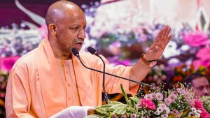 CM Yogi Japan Visit: सूरज के देश में भगवा पहनकर उतरेंगे सीएम योगी! कौन-कौन जाएगा साथ,किन मुद्दों पर रहेगी नजर