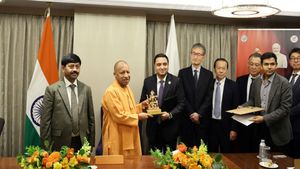 जापान में CM योगी का इन्वेस्टमेंट मिशन, सुजुकी-मिंडा कॉर्पोरेशन के साथ बड़ी डील, UP में मजबूत होगा ऑटो सेक्टर