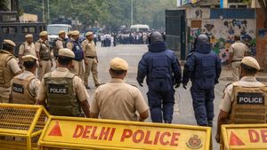 Delhi School Bomb Threat: राजधानी के कई स्कूलों को बम से उड़ाने की धमकी, दिल्ली पुलिस अलर्ट मोड पर
