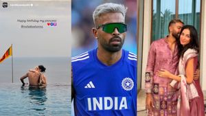 Hardik Pandya Flying Kiss: टी-20 वर्ल्ड कप के बीच हार्दिक-महिका का वीडियो वायरल, फैंस को सता रहा ये बड़ा डर? 