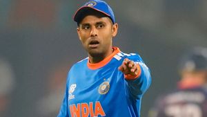 India vs Pakistan: सूर्या ने पाकिस्तान को ललकारा, अभिषेक शर्मा को लेकर बयान पर सलमान अली को करारा जवाब