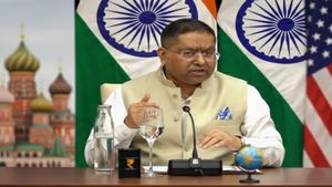 India US Trade Deal: क्या भारत ने रूस से तेल खरीदना बंद कर दिया, अमेरिकी दावों पर विदेश मंत्रालय ने क्या कहा?