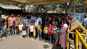 School Admission:कर्नाटक में बच्चों के दाखिले पर छिड़ी जंग, क्या है उम्र सीमा विवाद? CM के पास पहुंचे पेरेंट्स