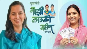 Ladki Bahin Yojana: e-KYC अपडेट को लेकर सरकार ने दिया आखिरी मौका, नहीं किया ये सुधार तो अटक जाएंगे 1500 रुपये 