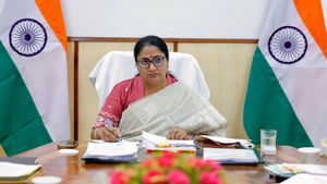 दिल्ली की सड़कों की किस्मत बदलने वाला फैसला! CM रेखा गुप्ता ने पास किए 802 करोड़ के मेगा प्रोजेक्ट