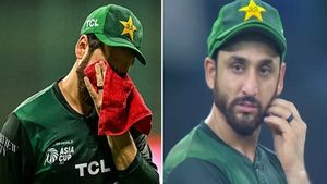 T20 World Cup से पहले भारत को लेकर अब पाकिस्तानी कप्तान ने तोड़ी चुप्पी, कहा- 'अब मर्यादा की लड़ाई है' 