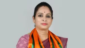 Sujata Suraj Patil: कौन हैं सुजाता सूरज पाटिल? बनीं नवीं मुंबई की मेयर 